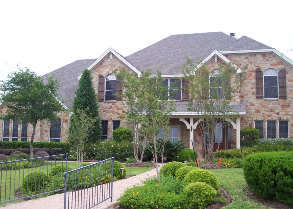 Why Choose Asphalt Shingles for your Austin home