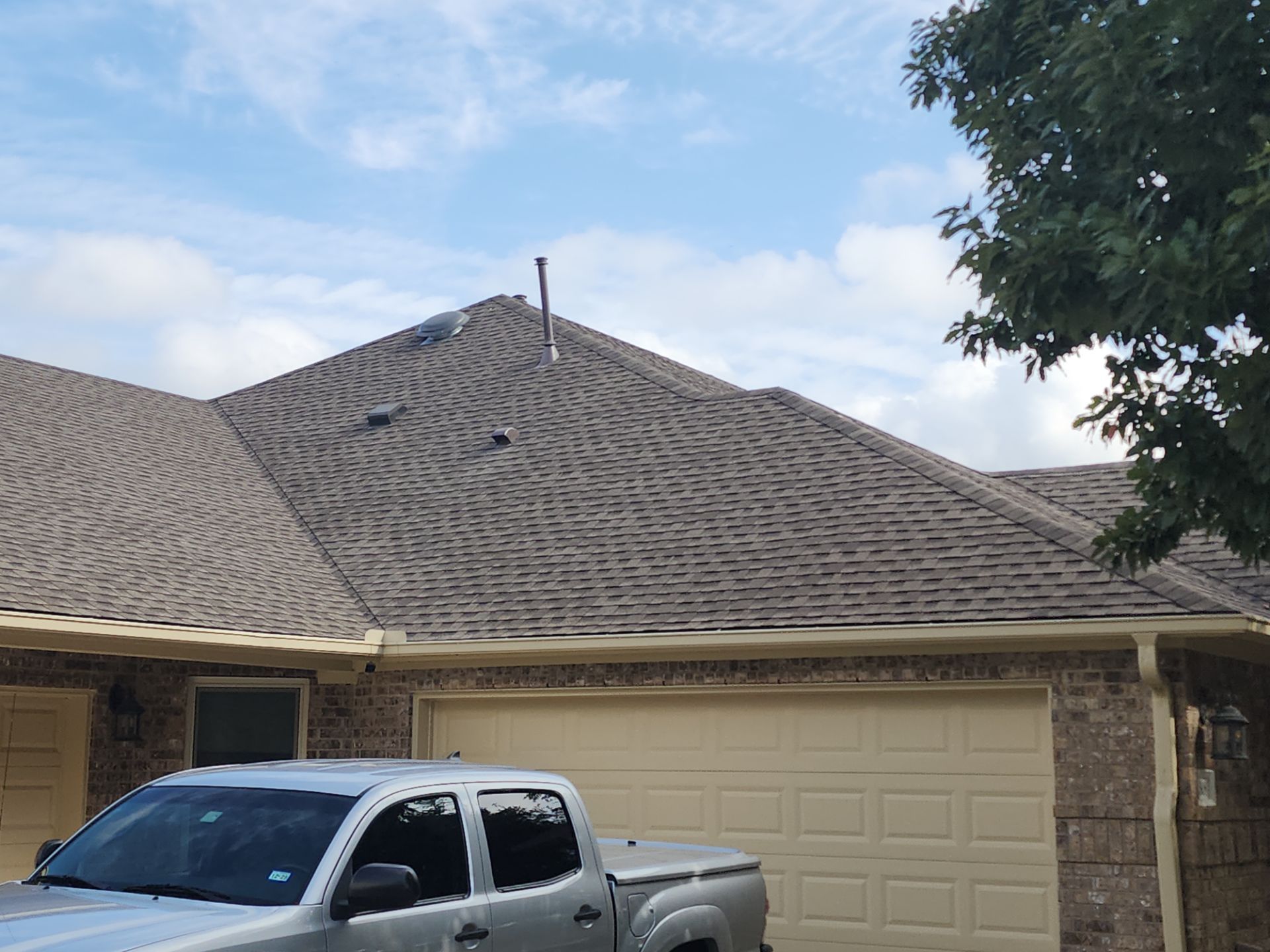 Completed roofing project by Driftwood Builders Roofing