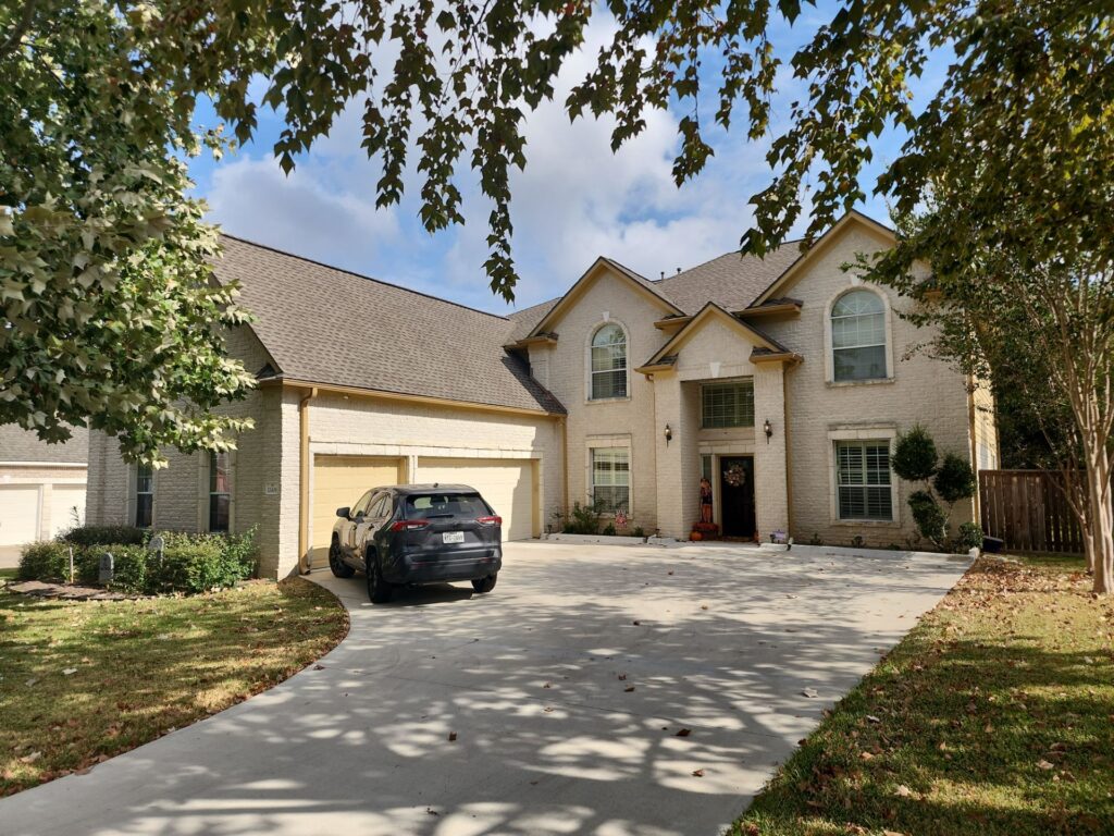 Tabor Oaks Drive Asphalt Shingle Roof Replacement (78739)