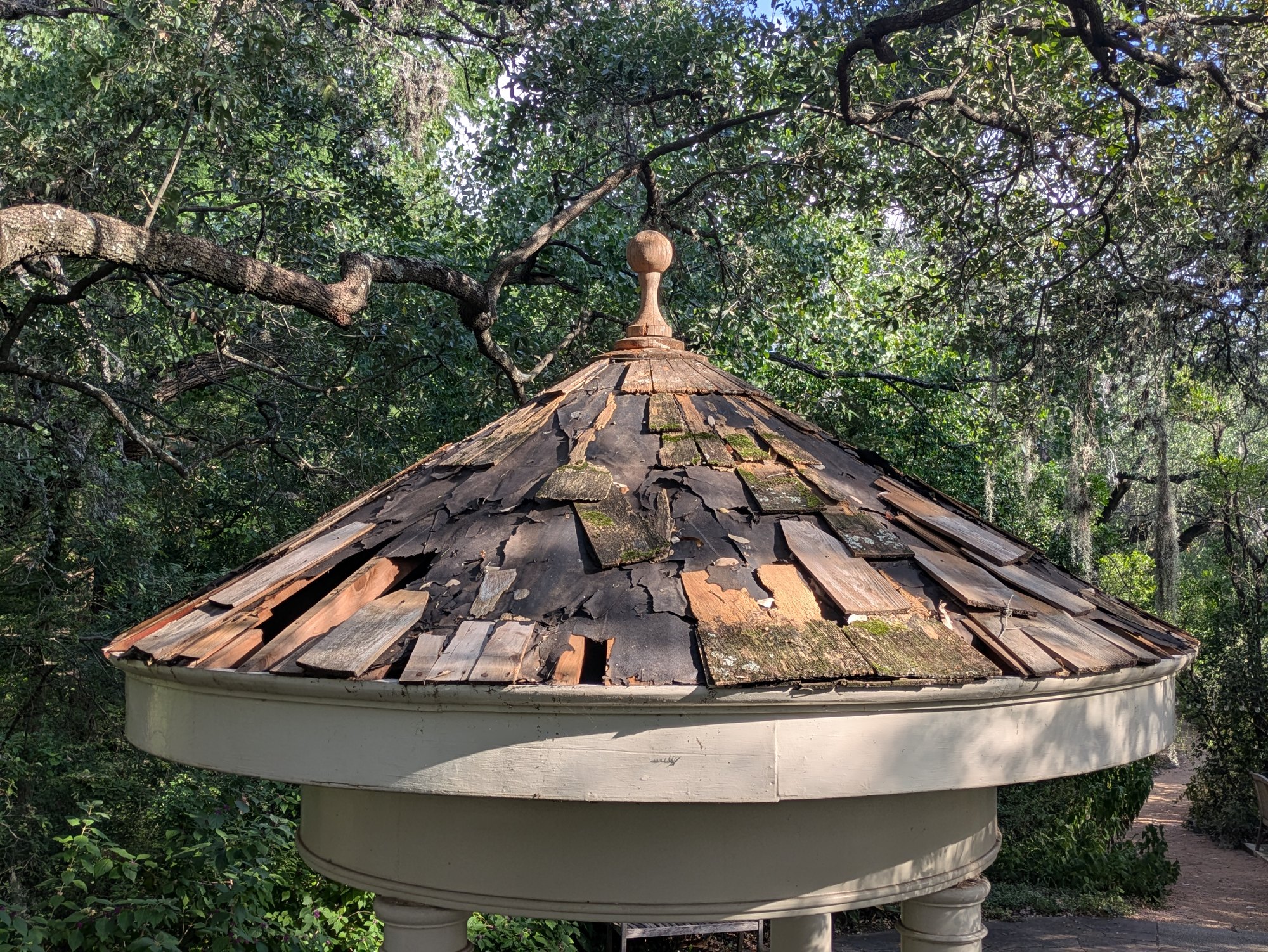Deteriorated wood gazebo roof at The Contemporary Austin Laguna Gloria before restoration